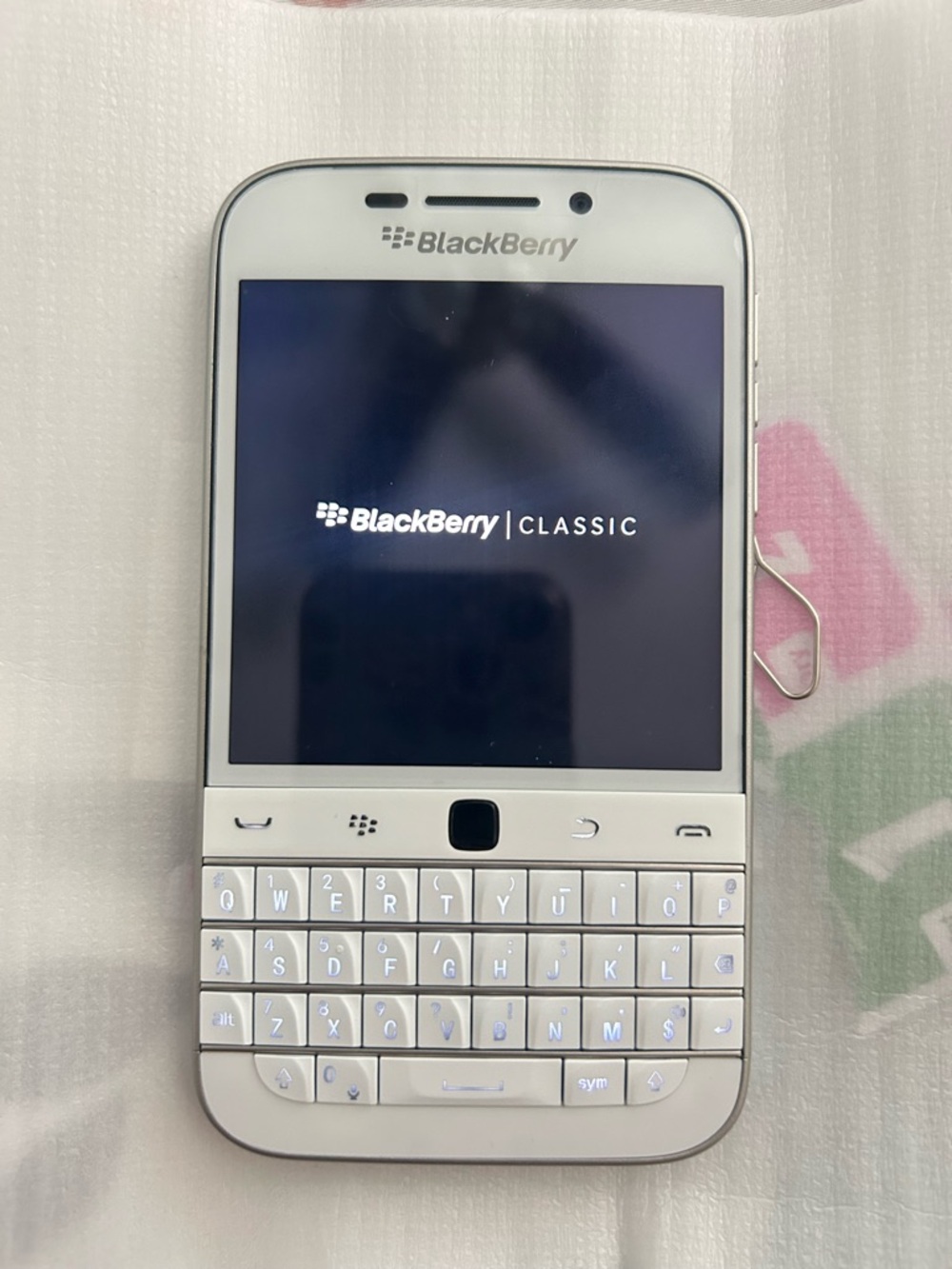 BlackBerry Classic White Smartphone with Physical QWERTY Keyboard